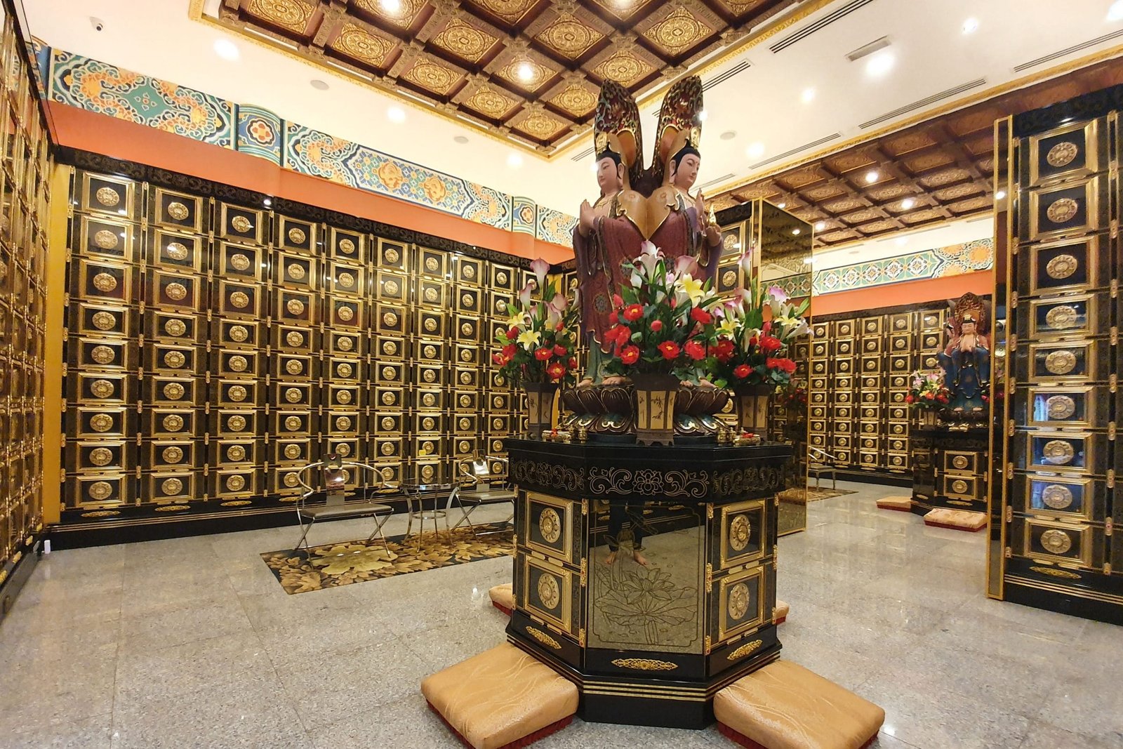 Ji-Fu-Palace_Interior-scaled